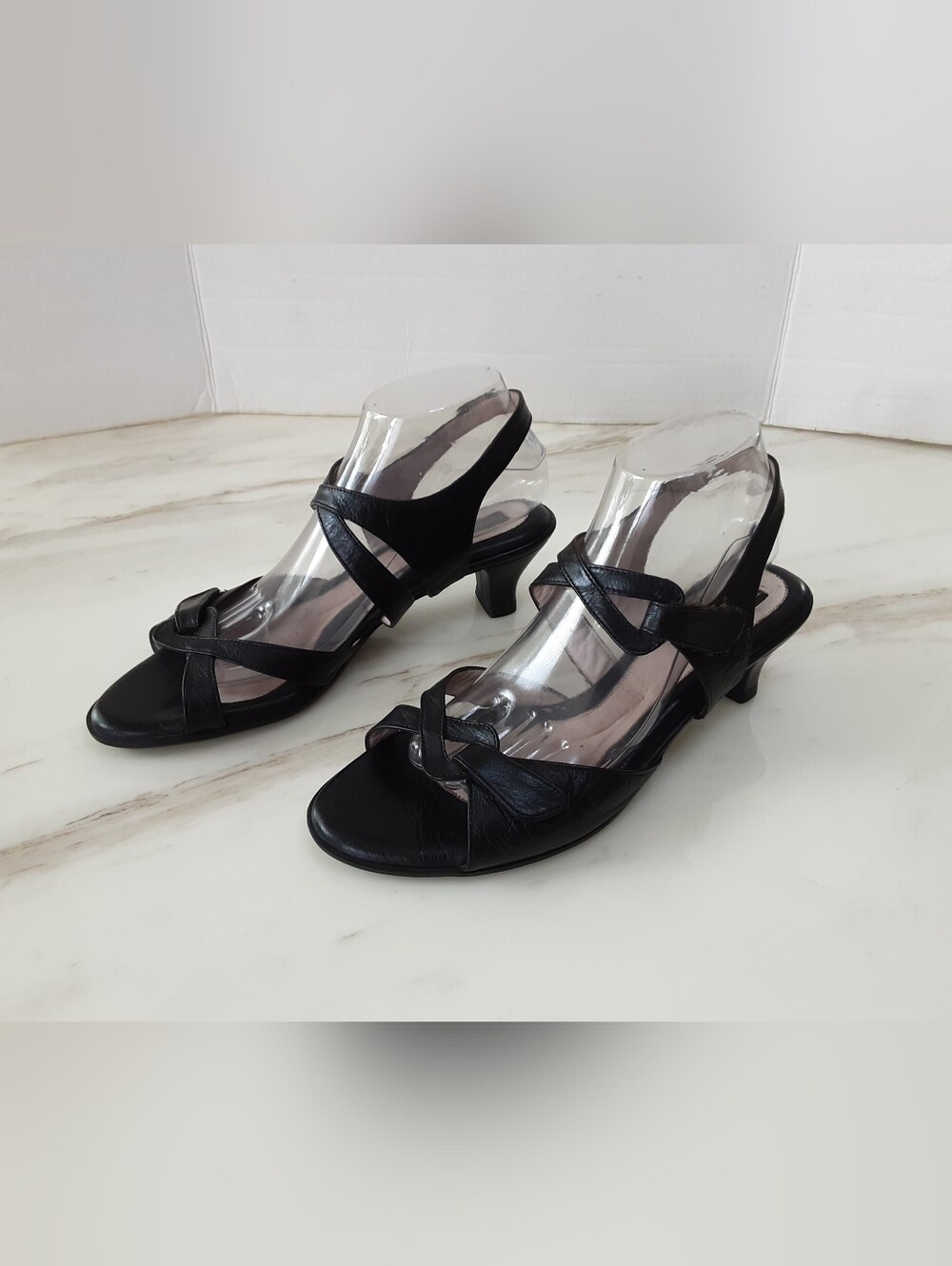 BEAUTIFEEL Rachel Black Leather Caged Strappy Kitten Heel Sandals Sz 9
